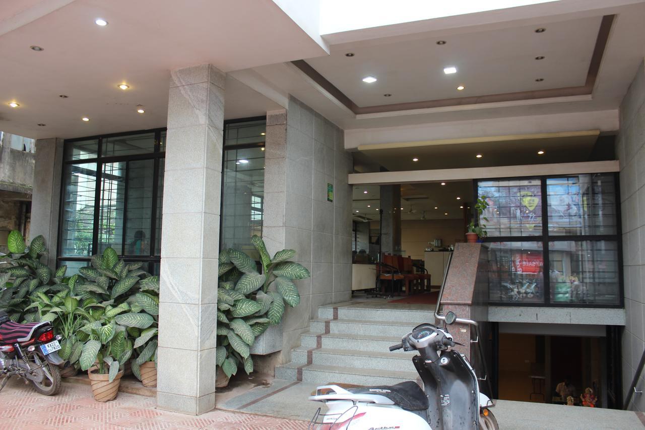 Hotel Suvarn Mandir Belgaum Extérieur photo